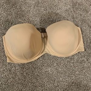Cacique 46DDD strapless bra
